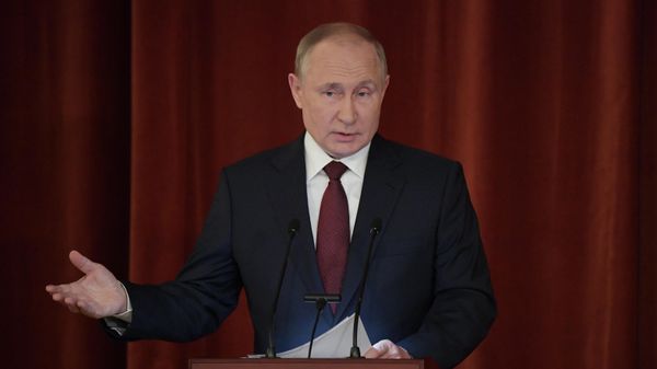 Russian President Vladimir Putin attends an expanded meeting of the Russian Foreign Ministry Board, in Moscow, Russia. - Sputnik International
