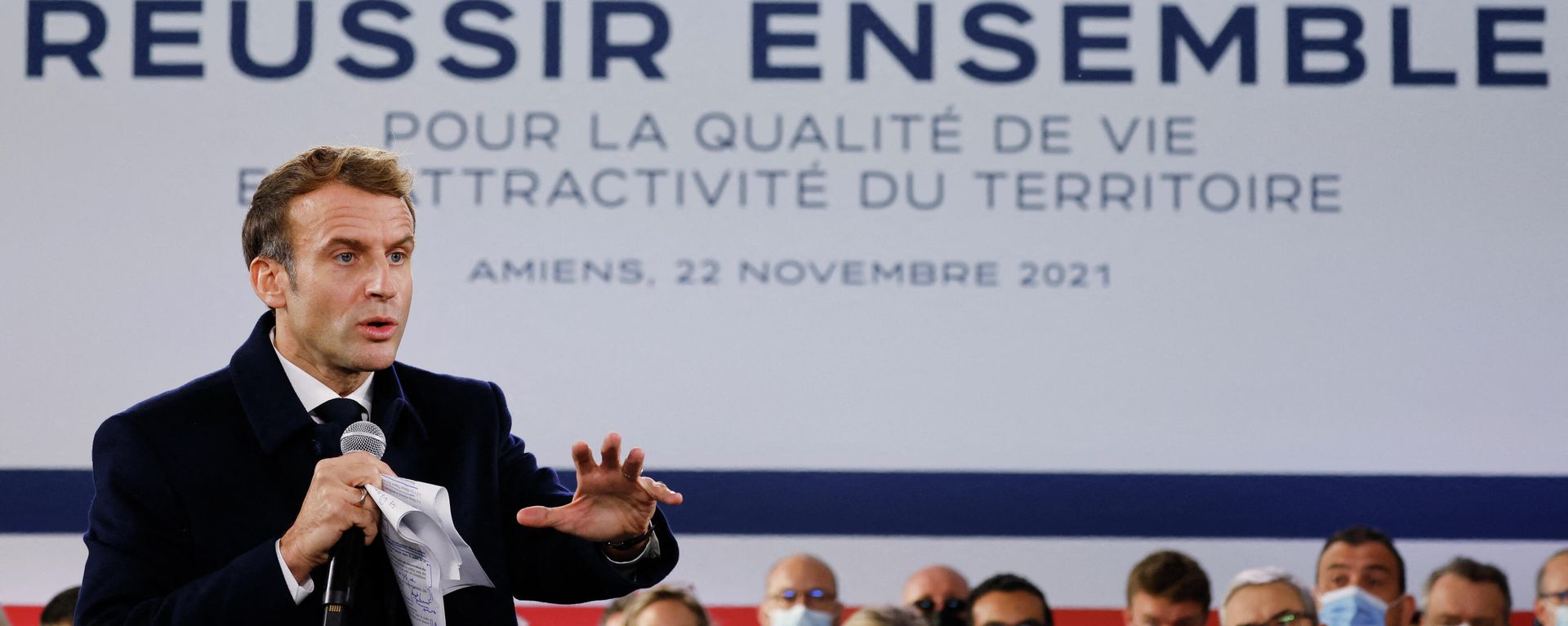 French President Emmanuel Macron gives a speech during a debate with local representatives and public and private actors involved in renovation projects during a visit to Amiens focused on the attractivity of the Somme department, on November 22, 2021.  - Sputnik International, 1920, 22.11.2021
