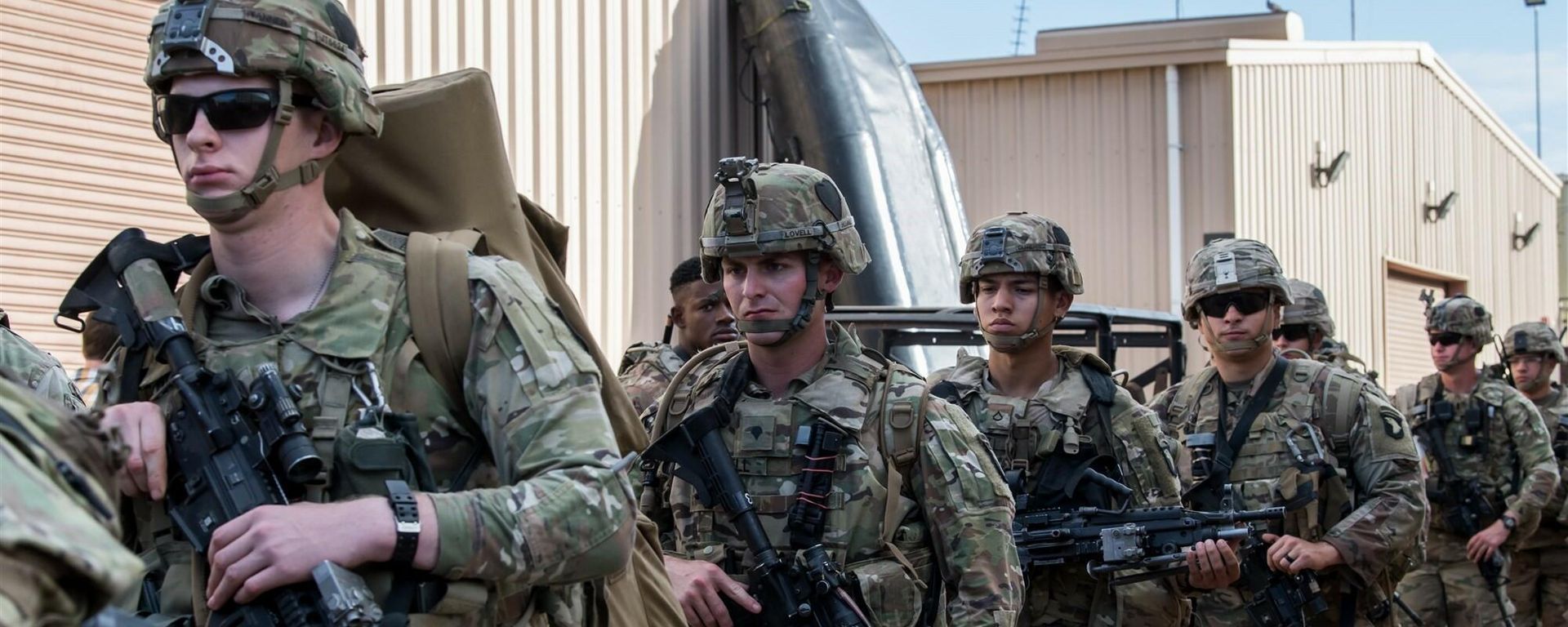 U.S. Soldiers assigned to the East Africa Response Force (EARF), deployed in support of Combined Joint Task Force-Horn of Africa, prepare to depart for Libreville, Gabon, at Camp Lemonnier, Djibouti, Jan. 2, 2019 U.S. Soldiers assigned to the East Africa Response Force (EARF), deployed in support of Combined Joint Task Force-Horn of Africa, prepare to depart for Libreville, Gabon, at Camp Lemonnier, Djibouti, Jan. 2, 2019 - Sputnik International, 1920, 10.12.2023
