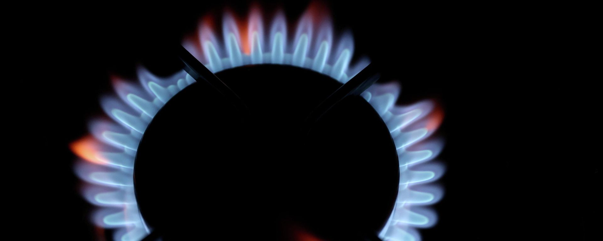 Flames come out of a domestic gas ring Flames come out of a domestic gas ring - Sputnik International, 1920, 23.12.2021