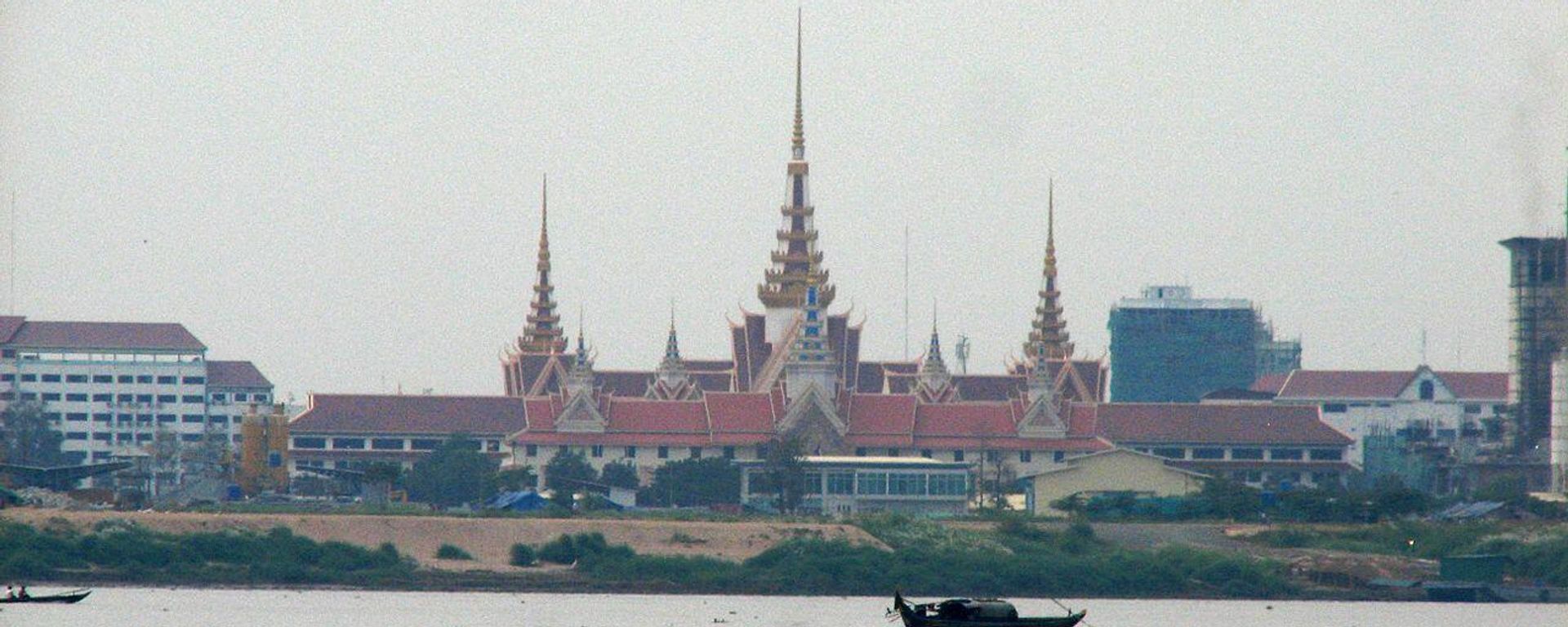 Royal Palace, Phnom Penh Cambodia  - Sputnik International, 1920, 19.05.2026