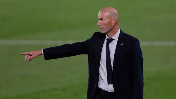 Real Madrid's head coach Zinedine Zidane gives instructions to his players during the Spanish La Liga soccer match between Real Madrid and Valladolid at Alfredo di Stefano stadium in Madrid, Spain, Wednesday, Sept. 30, 2020 Real Madrid's head coach Zinedine Zidane gives instructions to his players during the Spanish La Liga soccer match between Real Madrid and Valladolid at Alfredo di Stefano stadium in Madrid, Spain, Wednesday, Sept. 30, 2020 - Sputnik International