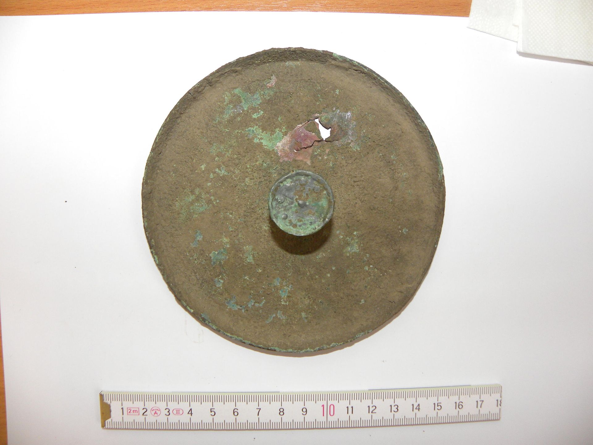 Scythian mirror, the first half of 6th century BC. Scythian mirror, the first half of 6th century BC. - Sputnik International, 1920, 26.11.2021