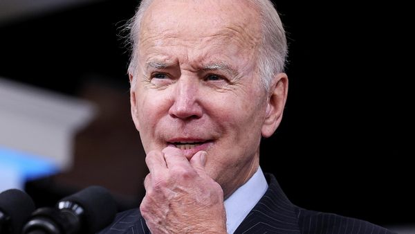 U.S. President Joe Biden delivers remarks on the economy and lowering prices during a speech in the Eisenhower Executive Office Building’s South Court Auditorium at the White House in Washington, U.S., November 23, 2021. - Sputnik International