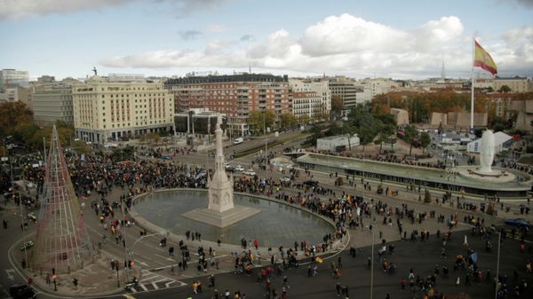 People attend a protest against the proposed changes to anti-terrorism and gagging laws, which police officers say will undermine their authority and jeopardise the safety of citizens, in Madrid, Spain - Sputnik International