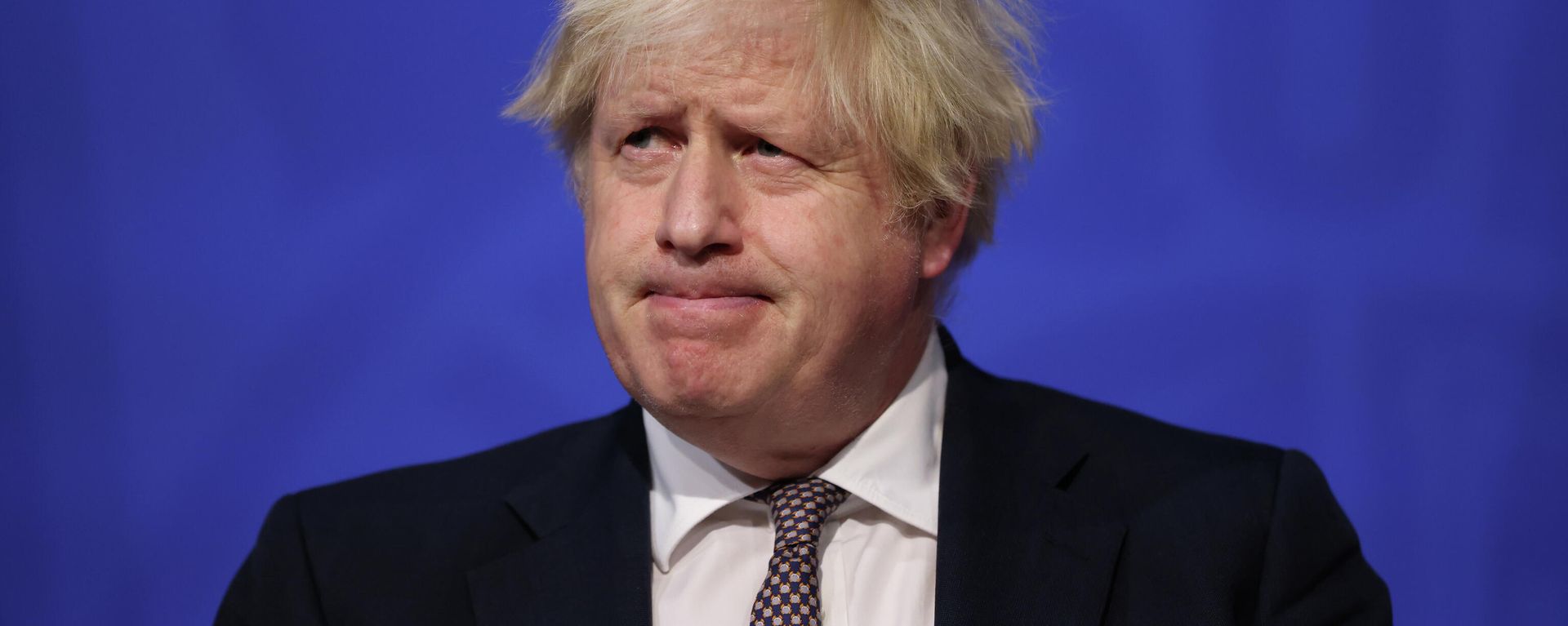 Britain's PM Johnson holds press conference on new coronavirus variant, in London - Sputnik International, 1920, 02.12.2021