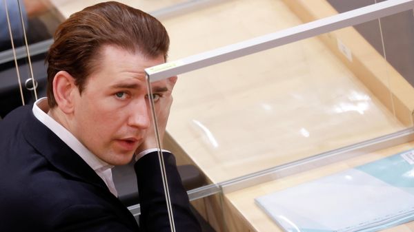 Austria's former Chancellor Sebastian Kurz attends a session of the parliament in Vienna, Austria November 17, 2021 - Sputnik International