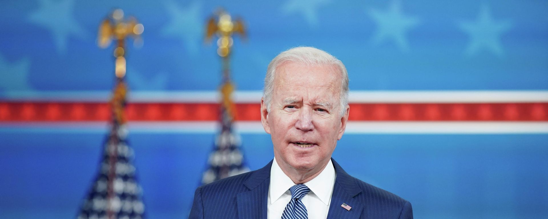 U.S. President Joe Biden speaks about his administration's efforts to ease supply chain issues during the holiday season, at the White House in Washington, U.S., December 1, 2021. - Sputnik International, 1920, 16.12.2021