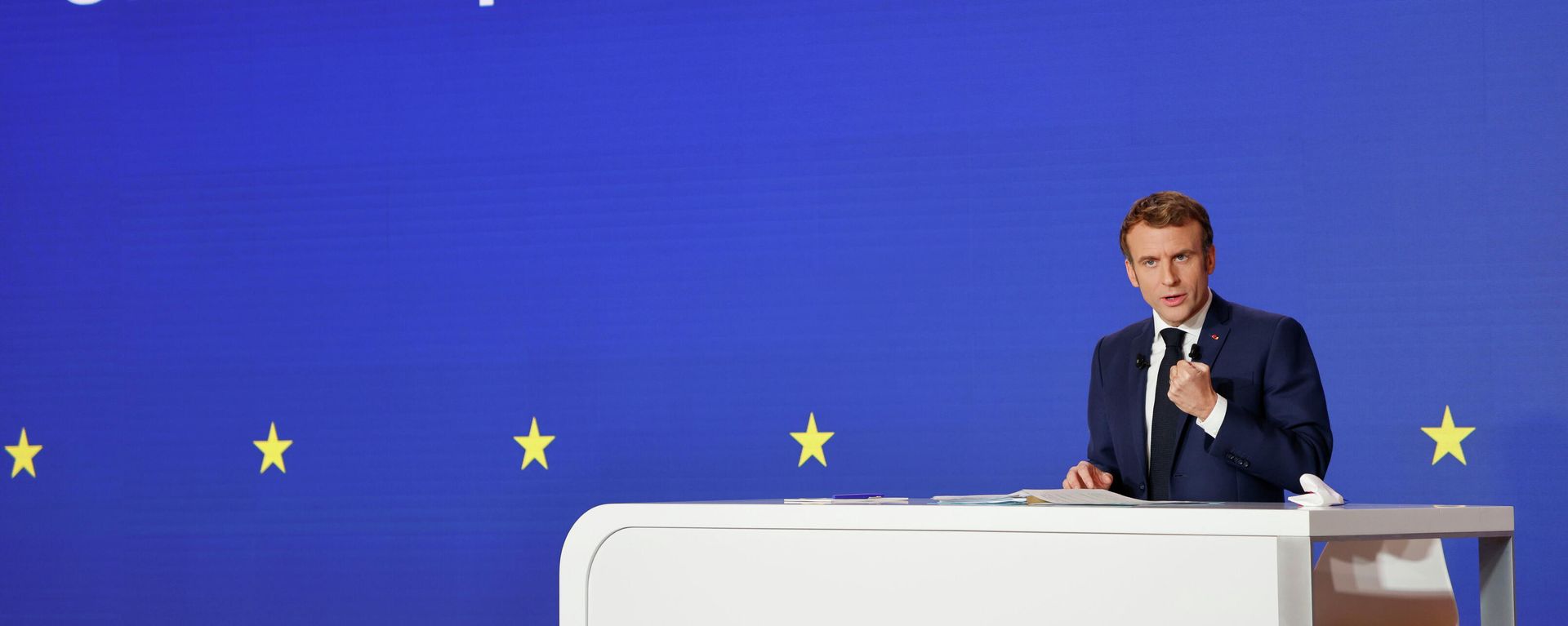 French President Emmanuel Macron delivers a speech during a press conference on France assuming EU presidency, in Paris, France, December 9, 2021. French President Emmanuel Macron delivers a speech during a press conference on France assuming EU presidency, in Paris, France, December 9, 2021. - Sputnik International, 1920, 09.12.2021