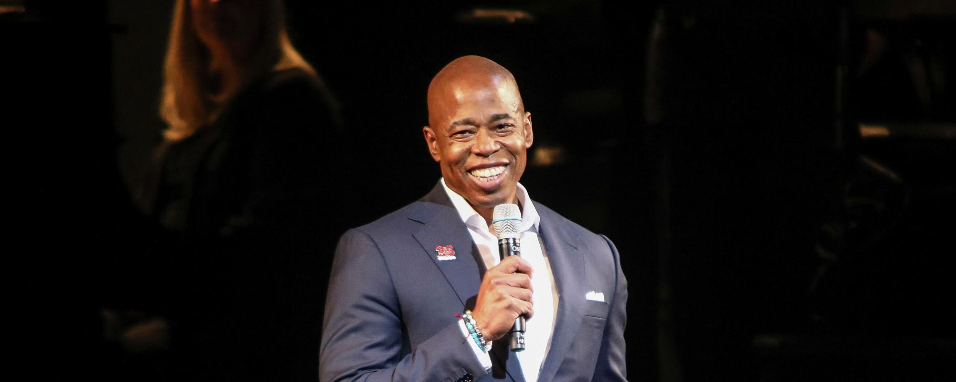 New York City Mayor-elect Eric Adams appears on stage during the 25th anniversary of the Broadway musical Chicago at the Ambassador Theatre on Tuesday, Nov. 16, 2021, in New York. New York City Mayor-elect Eric Adams appears on stage during the 25th anniversary of the Broadway musical Chicago at the Ambassador Theatre on Tuesday, Nov. 16, 2021, in New York. - Sputnik International, 1920, 10.12.2021