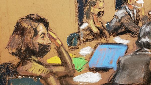 Ghislaine Maxwell sits with her defense lawyers during the trial of Maxwell, the Jeffrey Epstein associate accused of sex trafficking, in a courtroom sketch in New York City, U.S., December 10, 2021 - Sputnik International