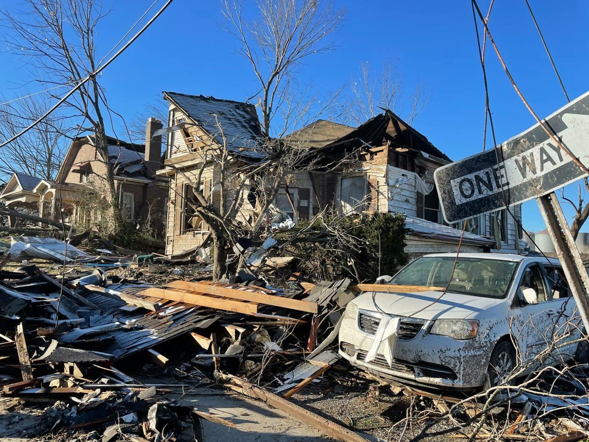 Aftermath of powerful tornadoes that hit Kentucky, US - Sputnik International, 1920, 13.12.2021
