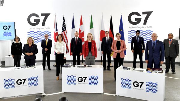 Italy's Deputy Minister of Foreign Affairs Marina Sereni, German Federal Minister for Economic Cooperation and Development Svenja Schulze, Phillippines Secretary of Foreign Affairs Teodoro L Locsin Jr, Germany's Foreign Minister Annalena Baerbock, Italy's Foreign Minister Luigi Di Maio, Britain's Foreign Secretary Liz Truss, US Secretary of State Antony Blinken, Canada's Minister of Foreign Affairs Melanie Joly, Canada's Minister of International Development Harjit Sajjan, High Representative of the Union for Foreign Affairs Josep Borrell and Brunei Darussalam's Minister of Foreign Affairs Dato Erywan Pehin Yusof pose for a family photograph during the G7 summit of foreign and development ministers on the final day of the summit in Liverpool, north-west England on December 12, 2021. - The two-day gathering in Liverpool, northwest England, of foreign and development ministers from the group of wealthy countries -- the last in-person meeting of Britain's year-long G7 presidency -- comes amid rising global tensions. Italy's Deputy Minister of Foreign Affairs Marina Sereni, German Federal Minister for Economic Cooperation and Development Svenja Schulze, Phillippines Secretary of Foreign Affairs Teodoro L Locsin Jr, Germany's Foreign Minister Annalena Baerbock, Italy's Foreign Minister Luigi Di Maio, Britain's Foreign Secretary Liz Truss, US Secretary of State Antony Blinken, Canada's Minister of Foreign Affairs Melanie Joly, Canada's Minister of International Development Harjit Sajjan, High Representative of the Union for Foreign Affairs Josep Borrell and Brunei Darussalam's Minister of Foreign Affairs Dato Erywan Pehin Yusof pose for a family photograph during the G7 summit of foreign and development ministers on the final day of the summit in Liverpool, north-west England on December 12, 2021. - The two-day gathering in Liverpool, northwest England, of foreign and development ministers from the group of wealthy countries -- the last in-person meeting of Britain's year-long G7 presidency -- comes amid rising global tensions. - Sputnik International