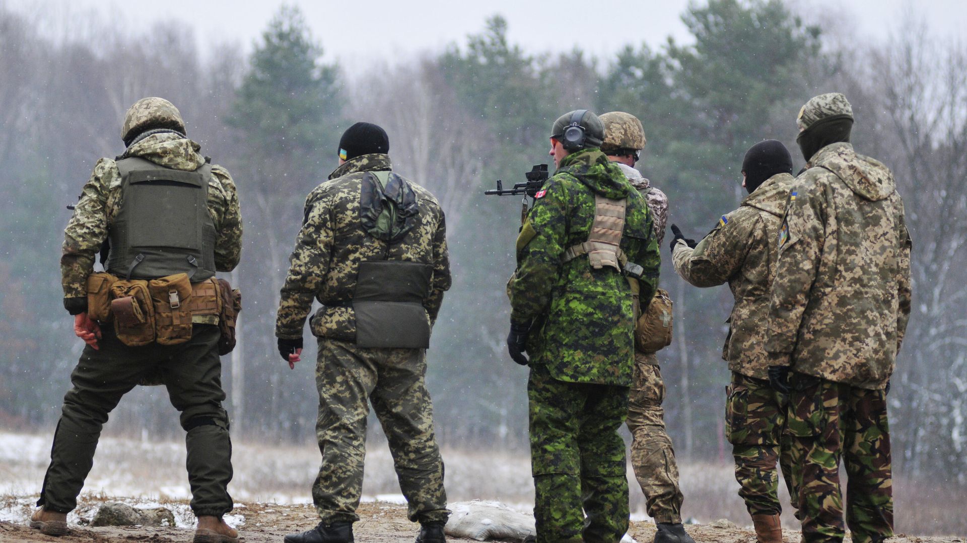 Canadian instructors train Ukrainian service persons as part of UNIFIER operation at Yavorivsky training range in the Lviv Region. - Sputnik International, 1920, 07.08.2022