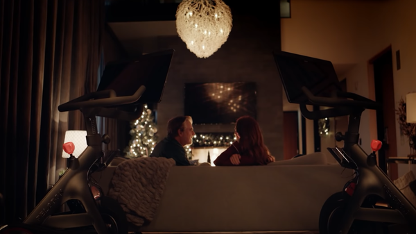 Peloton's He's Alive holiday ad, featuring actor Chris Noth, who portrayed Mr. Big in Sex and the City and the HBO Max reboot And Just Like That... - Sputnik International