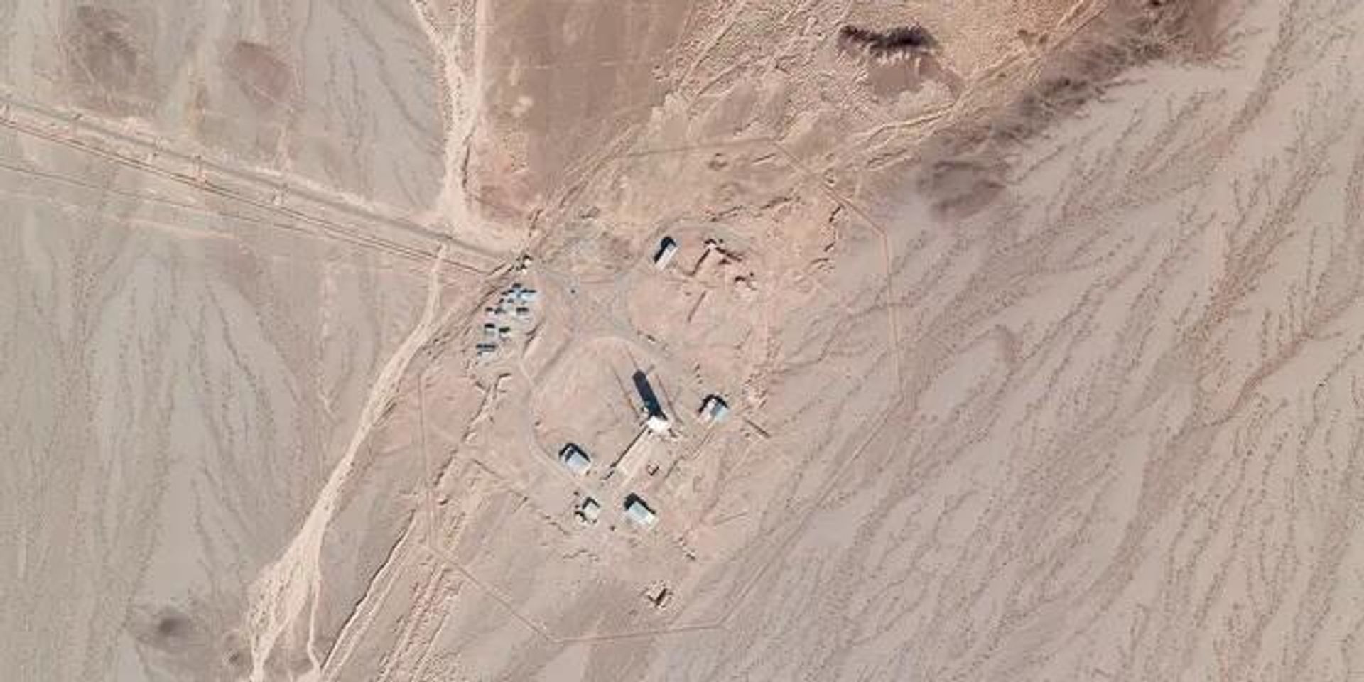 In this satellite photo by Planet Labs Inc., activity is seen at the Imam Khomeini Spaceport in Semnan Province, Iran, Saturday, 11 December 2021. - Sputnik International, 1920, 13.12.2021