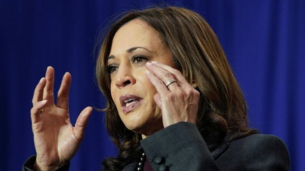 U.S. Vice President Kamala Harris announces the Biden-Harris Administration’s Electric Vehicle Charging Action Plan during a visit to Prince George's County Brandywine Maintenance Facility in Brandywine, Maryland, U.S., December 13, 2021 U.S. Vice President Kamala Harris announces the Biden-Harris Administration’s Electric Vehicle Charging Action Plan during a visit to Prince George's County Brandywine Maintenance Facility in Brandywine, Maryland, U.S., December 13, 2021 - Sputnik International