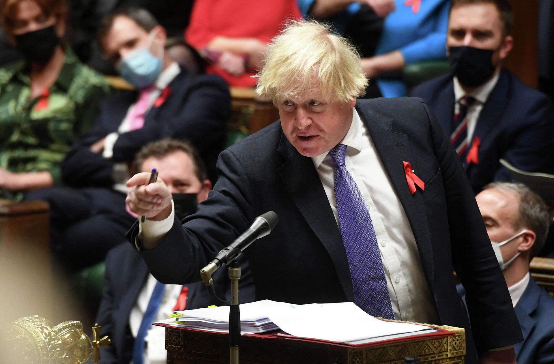A handout photograph released by the UK Parliament shows Britain's Prime Minister Boris Johnson gesturing as he speaks during Prime Minister's Questions (PMQs) in the House of Commons in London on December 1, 2021 A handout photograph released by the UK Parliament shows Britain's Prime Minister Boris Johnson gesturing as he speaks during Prime Minister's Questions (PMQs) in the House of Commons in London on December 1, 2021 - Sputnik International, 1920, 15.12.2021