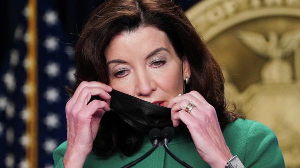 New York Governor Kathy Hochul holds a news conference amid the coronavirus disease (COVID-19) pandemic, in the Manhattan borough of New York City, New York, U.S., December 14, 2021 - Sputnik International