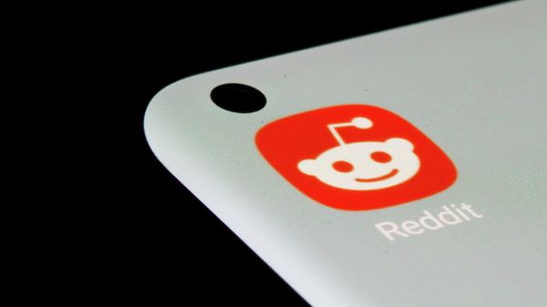 FILE PHOTO: Reddit app is seen on a smartphone in this illustration taken, July 13, 2021 - Sputnik International