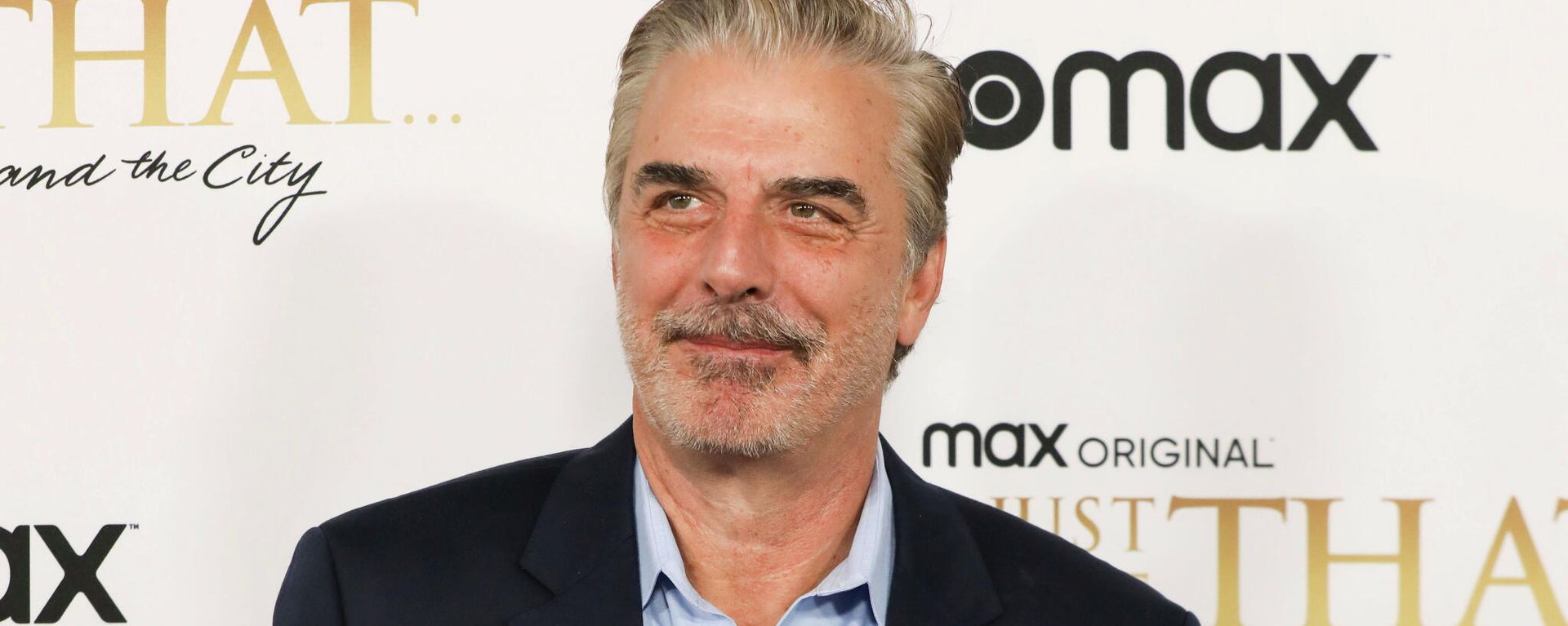 Chris Noth poses during the red carpet premiere of the 'Sex and The City' sequel, 'And Just Like That' in New York City, U.S. December 8, 2021 Chris Noth poses during the red carpet premiere of the 'Sex and The City' sequel, 'And Just Like That' in New York City, U.S. December 8, 2021 - Sputnik International, 1920, 19.12.2021