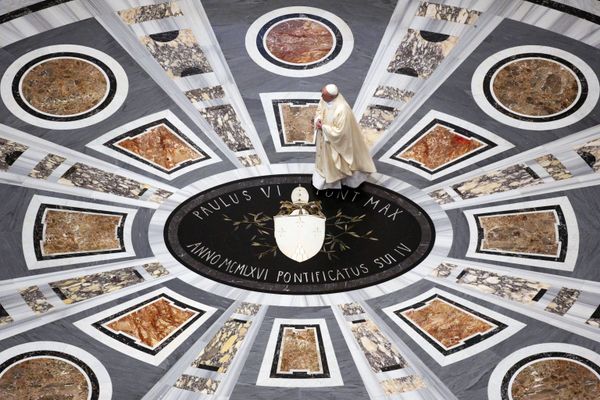 Pope Francis holds a Mass at Saint Peter's Basilica in Rome, 18 May 2020. - Sputnik International