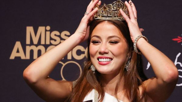 Miss Alaska Emma Broyles reacts while speaking to media after winning the 100th Anniversary of the Miss America Pageant at the Mohegan Sun Arena in Uncasville, Connecticut, U.S., December 16, 2021. - Sputnik International