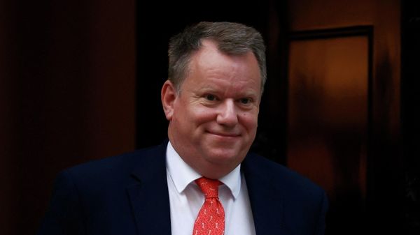 Britain's Minister of State Lord David Frost walks outside Downing Street in London, Britain, September 15, 2021. Britain's Minister of State Lord David Frost walks outside Downing Street in London, Britain, September 15, 2021. - Sputnik International