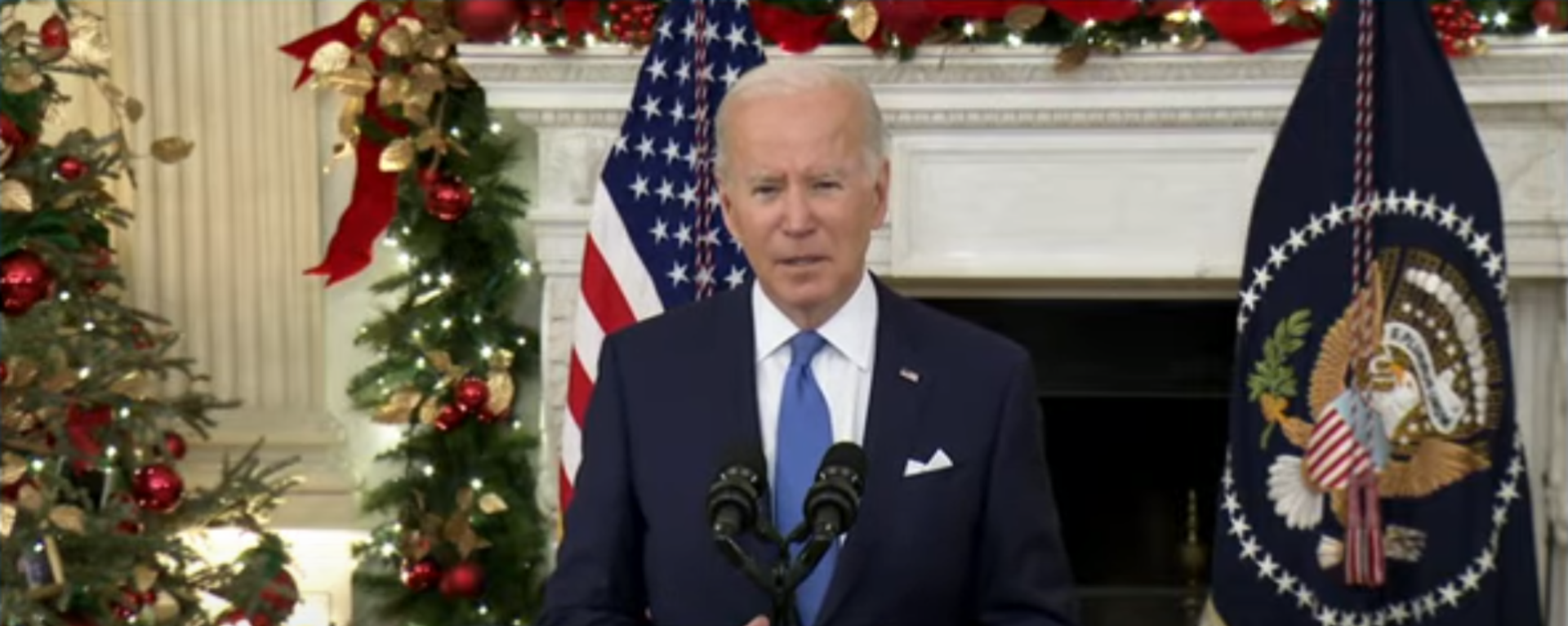 US President Joe Biden speaks from the White House about his administration's preparations for the Omicron variant of COVID-19 on December 21, 2021. US President Joe Biden speaks from the White House about his administration's preparations for the Omicron variant of COVID-19 on December 21, 2021. - Sputnik International, 1920, 21.12.2021