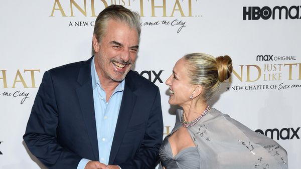 Chris Noth, left, and Sarah Jessica Parker attend the premiere of HBO's And Just Like That at the Museum of Modern Art on Wednesday, Dec. 8, 2021, in New York. - Sputnik International