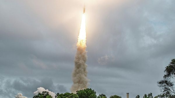 Arianespace's Ariane 5 rocket, with NASA’s James Webb Space Telescope onboard, launches from Europe’s Spaceport, the Guiana Space Center in Kourou, French Guiana December 25, 2021. - Sputnik International