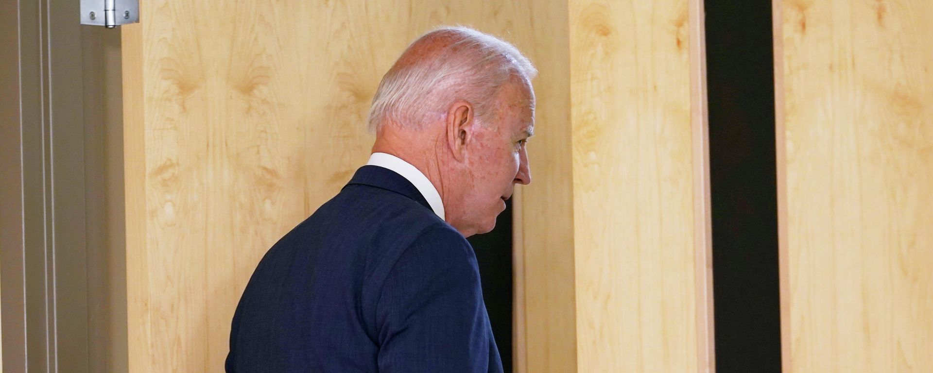 President Joe Biden walks away after talking about the May jobs report from the Rehoboth Beach Convention Center in Rehoboth Beach, Del., Friday, June 4, 2021 - Sputnik International, 1920, 06.05.2022