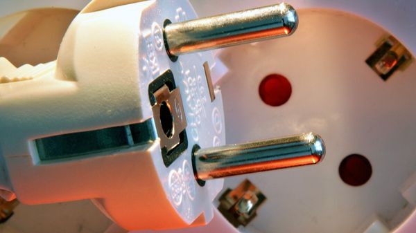 Stecker und Steckdose, fotografiert am 21. August 2006, in Frankfurt am Main - Sputnik International