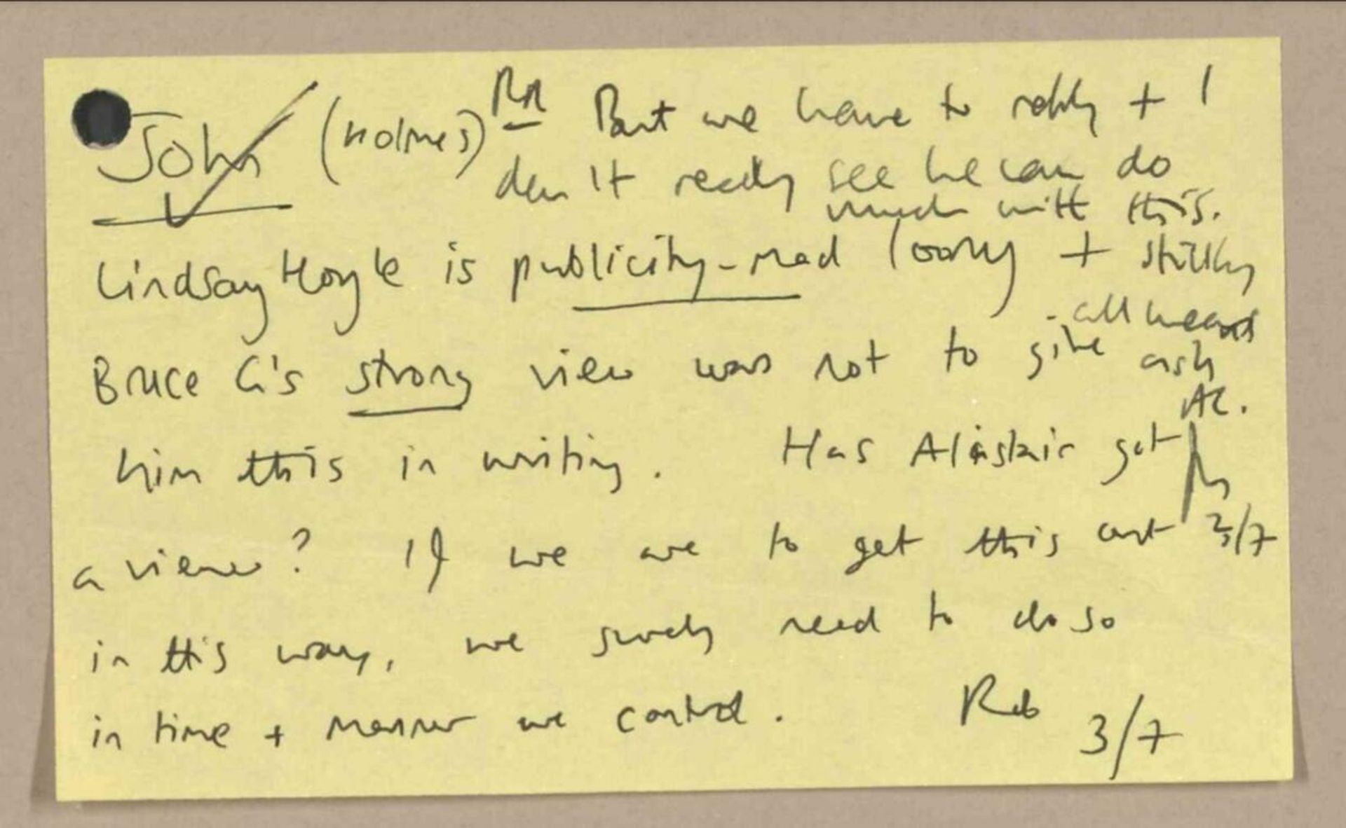A handwritten yellow Post-it note about Lindsay Hoyle A handwritten yellow Post-it note about Lindsay Hoyle - Sputnik International, 1920, 30.12.2021