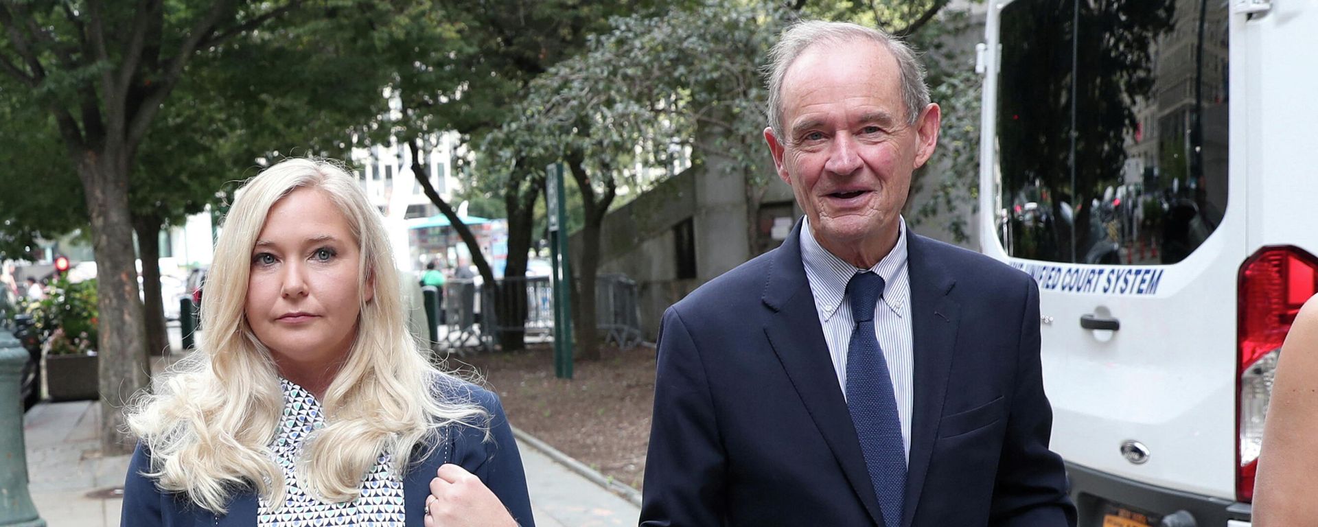FILE PHOTO: Lawyer David Boies arrives with his client Virginia Giuffre for hearing in the criminal case against Jeffrey Epstein, at Federal Court in New York FILE PHOTO: Lawyer David Boies arrives with his client Virginia Giuffre for hearing in the criminal case against Jeffrey Epstein, at Federal Court in New York - Sputnik International, 1920, 30.12.2021