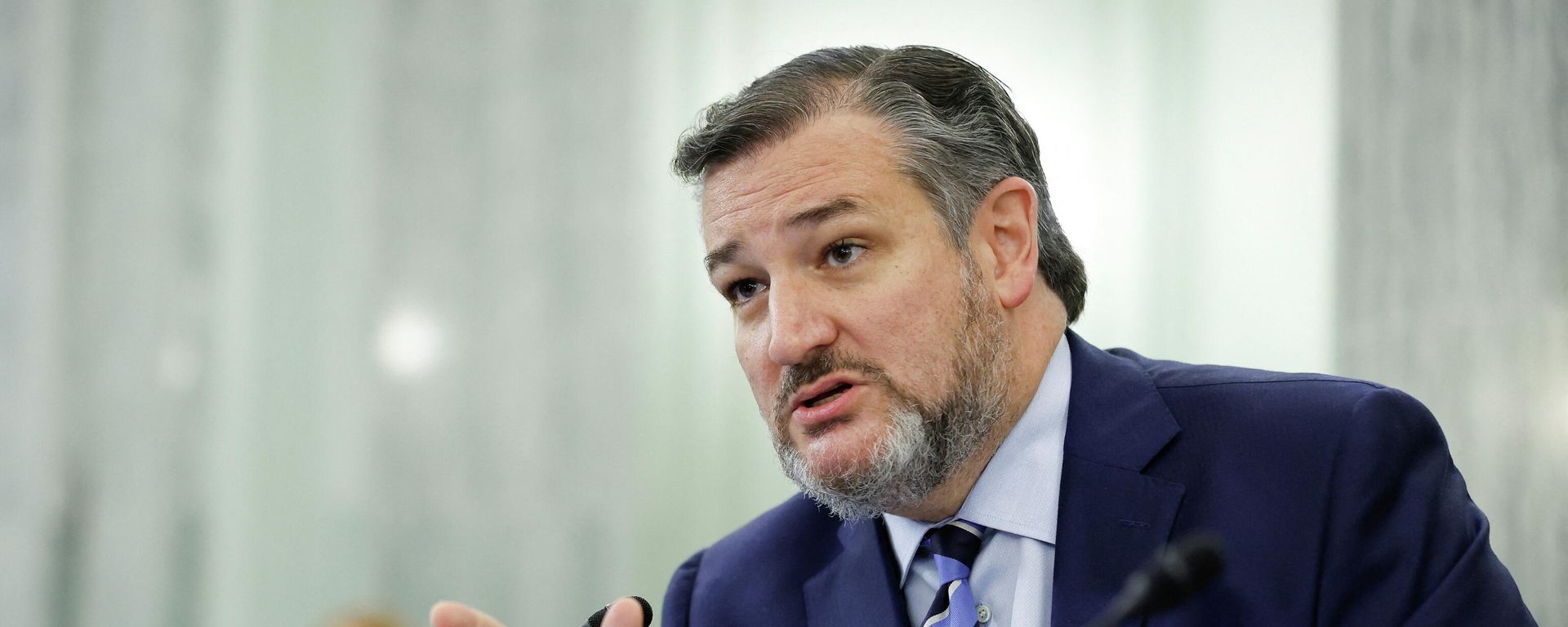 U.S. Sen. Ted Cruz (R-TX) participates in a Senate Commerce, Science, and Transportation Committee in the Russell Senate Office Building on Capitol Hill, in Washington, U.S., December 15, 2021. U.S. Sen. Ted Cruz (R-TX) participates in a Senate Commerce, Science, and Transportation Committee in the Russell Senate Office Building on Capitol Hill, in Washington, U.S., December 15, 2021. - Sputnik International, 1920, 04.01.2022
