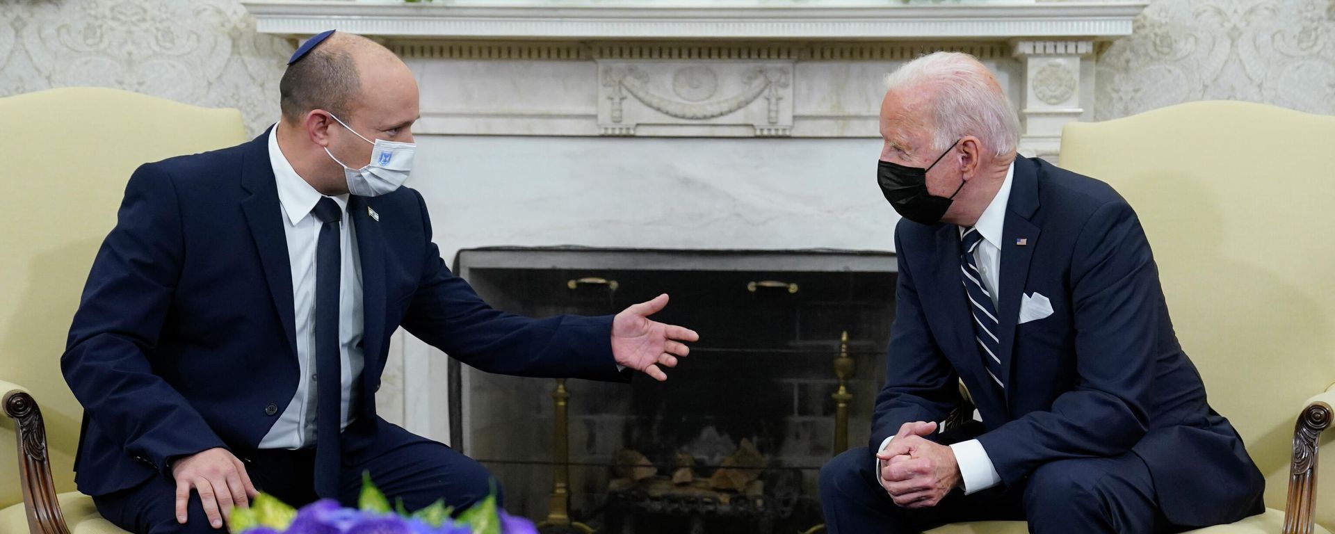 President Joe Biden meets with Israeli Prime Minister Naftali Bennett in the Oval Office of the White House, Friday, Aug. 27, 2021, in Washington. President Joe Biden meets with Israeli Prime Minister Naftali Bennett in the Oval Office of the White House, Friday, Aug. 27, 2021, in Washington. - Sputnik International, 1920, 05.07.2022