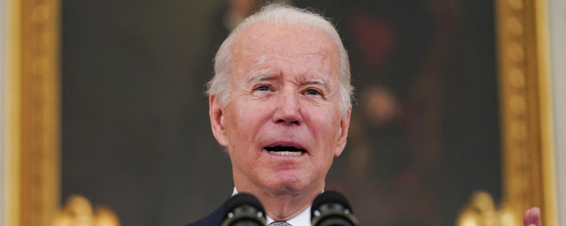 U.S. President Joe Biden delivers remarks on the December 2021 jobs report during a speech in the State Dining Room at the White House in Washington, U.S., January 7, 2022. REUTERS/Kevin Lamarque U.S. President Joe Biden delivers remarks on the December 2021 jobs report during a speech in the State Dining Room at the White House in Washington, U.S., January 7, 2022. REUTERS/Kevin Lamarque - Sputnik International, 1920, 14.01.2022