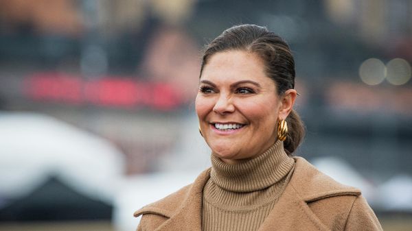 Crown Princess Victoria of Sweden is pictured on the golden bridge ”Slussbron” after its inauguration in Stockholm on October 25, 2020. - Sputnik International