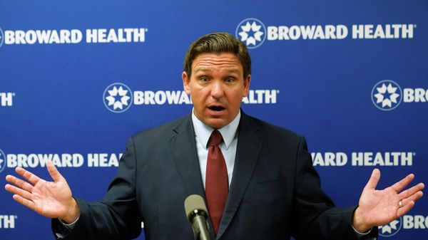  Florida Gov. Ron DeSantis speaks at a news conference at the Broward Health Medical Center, Thursday, Sept. 16, 2021, in Fort Lauderdale, Fla. - Sputnik International