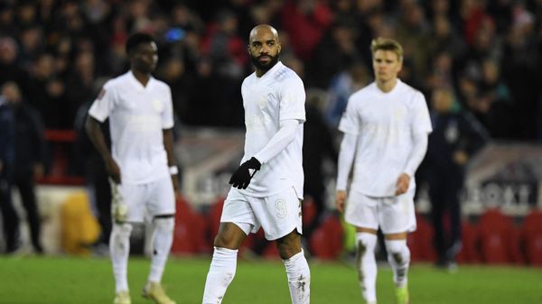 Arsenal's English midfielder Bukayo Saka (L), Arsenal's French striker Alexandre Lacazette (C) and Arsenal's Norwegian midfielder Martin Odegaard (R) react to their defeat on the pitch on the final whistle in the English FA Cup third round football match between Nottingham Forest and Arsenal at The City Ground in Nottingham, central England, on January 9, 2022. Arsenal's English midfielder Bukayo Saka (L), Arsenal's French striker Alexandre Lacazette (C) and Arsenal's Norwegian midfielder Martin Odegaard (R) react to their defeat on the pitch on the final whistle in the English FA Cup third round football match between Nottingham Forest and Arsenal at The City Ground in Nottingham, central England, on January 9, 2022. - Sputnik International