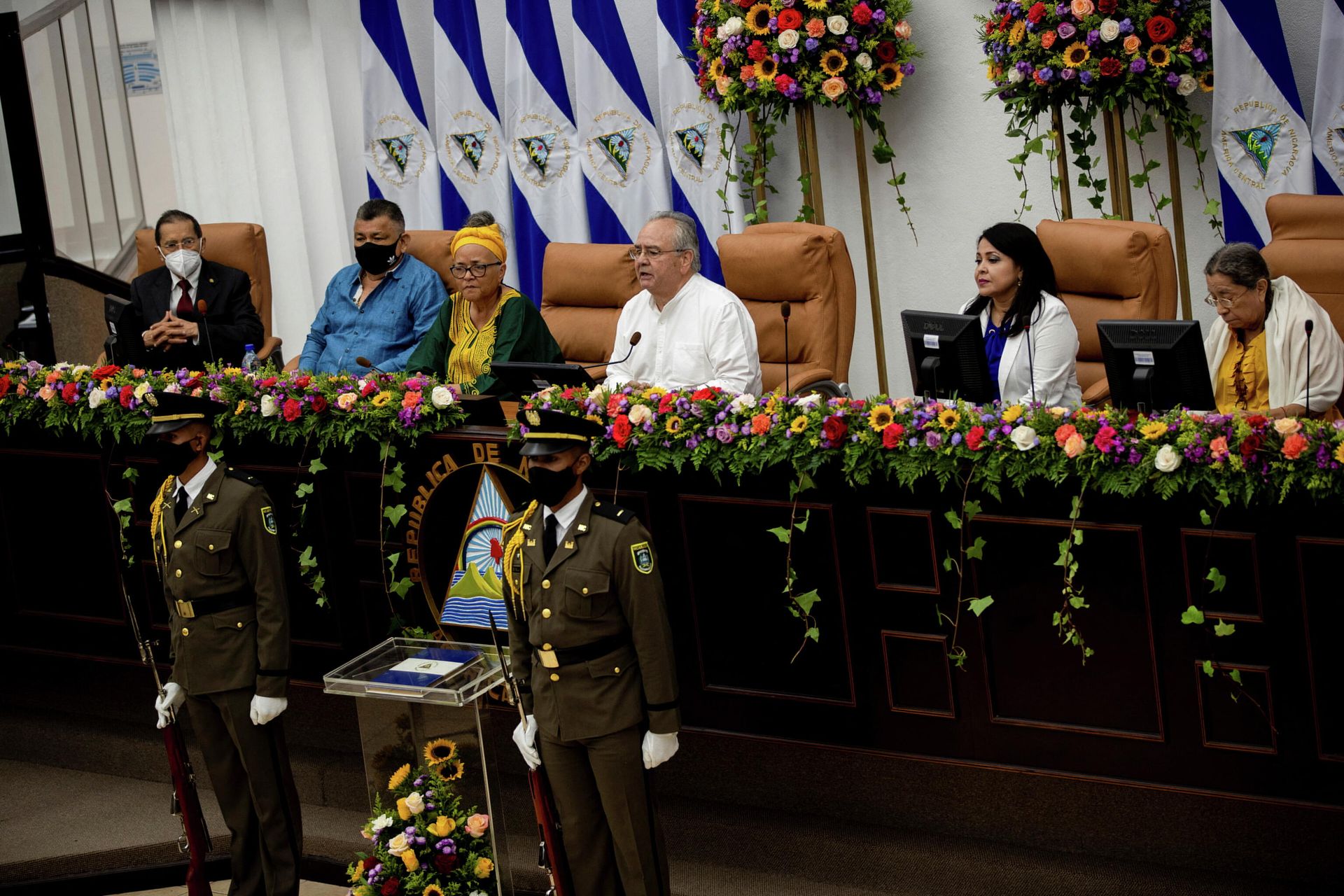 Deputies of new parliament, participate in the inaugural ceremony of the National Assembly, ahead of Nicaragua President Daniel Ortega's swearing-in ceremony after being re-elected for a fourth consecutive term, at the National Assembly building in Managua, Nicaragua January 9, 2022. - Sputnik International, 1920, 10.01.2022