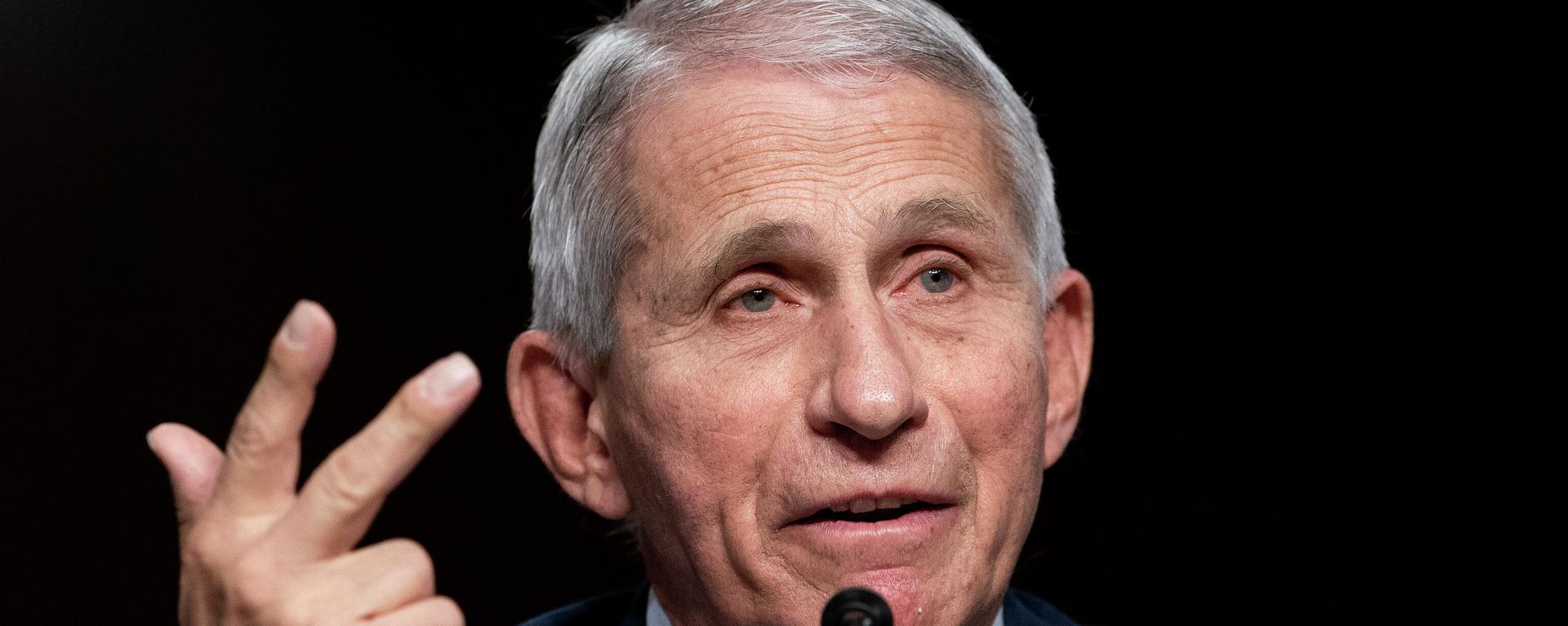 Dr. Anthony Fauci, director of the National Institute of Allergy and Infectious Diseases and chief medical adviser to the president, testifies before a Senate Health, Education, Labor, and Pensions Committee hearing to examine the federal response to COVID-19 and new emerging variants, Tuesday, Jan. 11, 2022 on Capitol Hill in Washington - Sputnik International, 1920, 06.03.2023