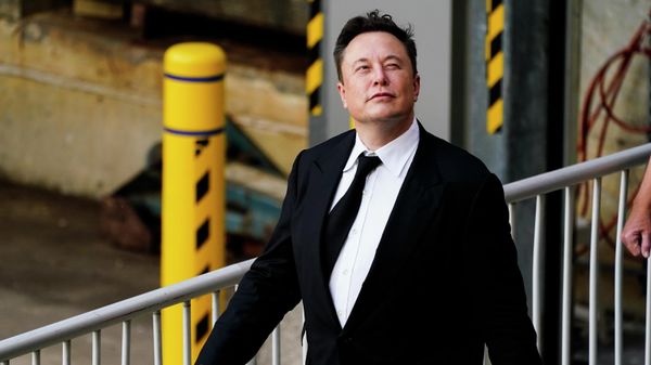 Elon Musk walks from the the justice center in Wilmington, Del., Monday, July 12, 2021. Musk took to a witness stand Monday to defend his company's 2016 acquisition of a troubled company called SolarCity against a shareholder lawsuit that claims he's to blame for a deal that was rife with conflicts of interest and never delivered the profits he had promised.  - Sputnik International