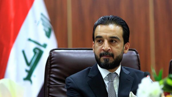 Iraqi Parliament Speaker Mohammed al-Halbousi meets with Basra provincial Council members in Basra, 340 miles (550 km) southeast of Baghdad, Iraq, Tuesday, Sept. 18, 2018. - Sputnik International