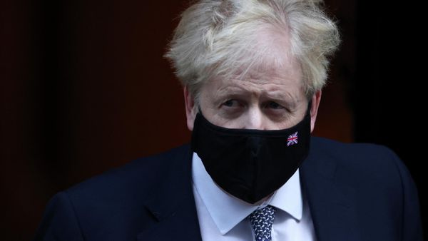 British Prime Minister Boris Johnson walks outside Downing Street in London, Britain, January 12, 2022 British Prime Minister Boris Johnson walks outside Downing Street in London, Britain, January 12, 2022 - Sputnik International