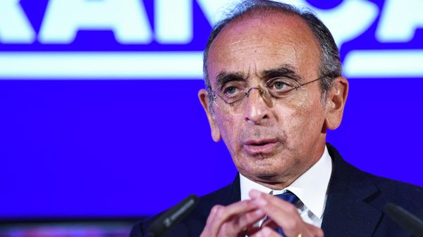 French party Reconquete! presidential candidate Eric Zemmour delivers a speech during a public meeting in Saint-Quentin, northern France, on 14 January 2022. - Sputnik International