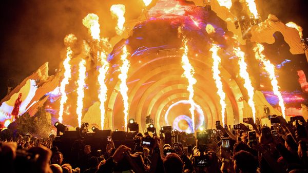 Travis Scott performs at Day 1 of the Astroworld Music Festival at NRG Park on Friday, Nov. 5, 2021, in Houston. Concertgoers described mounting anticipation for the headline rapper that led people to push toward the stage. - Sputnik International