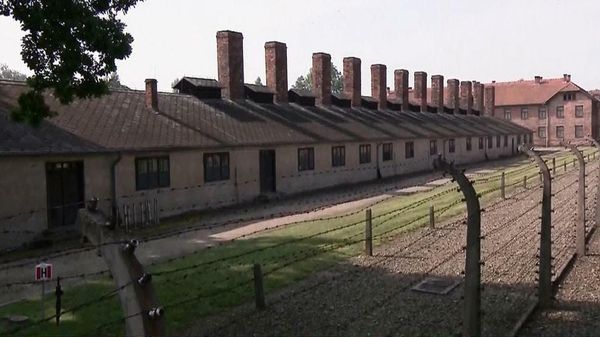 Commemoration Ceremony Takes Place in Auschwitz on Holocaust Remembrance Day - Sputnik International