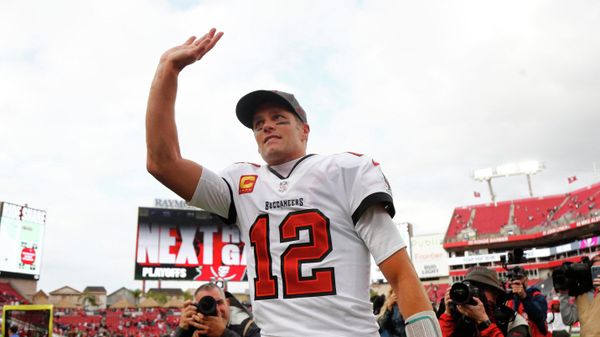 Tampa Bay Buccaneers quarterback Tom Brady (12) celebrates after they beat the Philadelphia Eagles in a NFC Wild Card playoff football game at Raymond James Stadium. - Sputnik International
